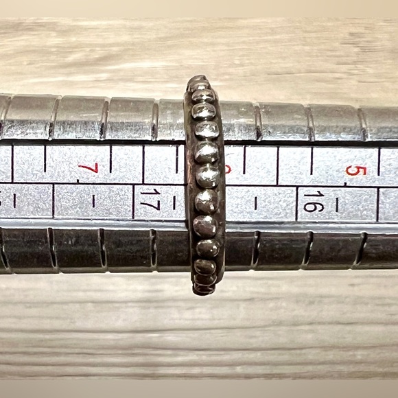 Vintage Handmade Designer Signed Sterling Silver Dotted Peridot Band Ring,Size 6 - Picture 12 of 12